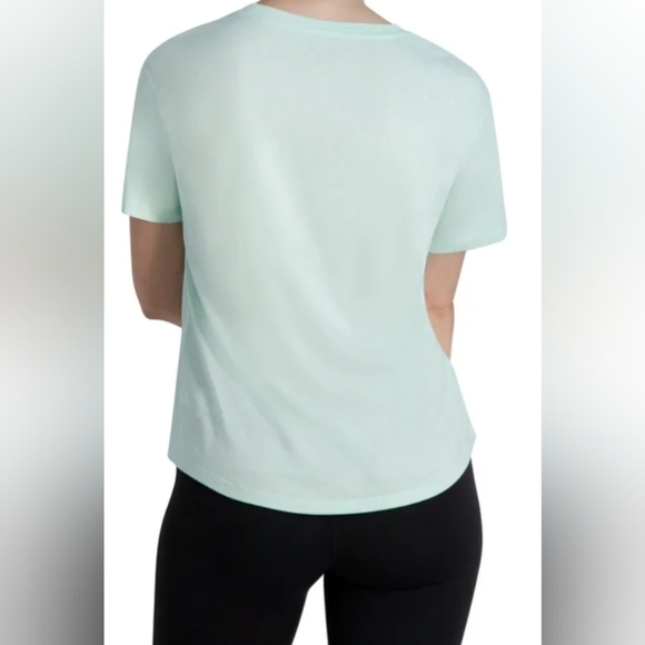 Reebok Women's Infinity Short Sleeve Cropped Jersey Tee Size XXL Like New $34.99 - Picture 2 of 5